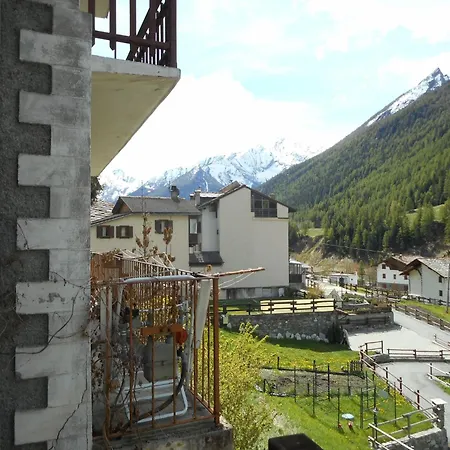 Appartement Mit Bergblick By Interhome