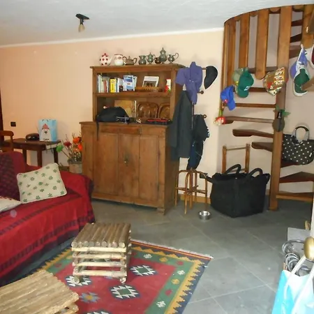 Mit Bergblick By Interhome *