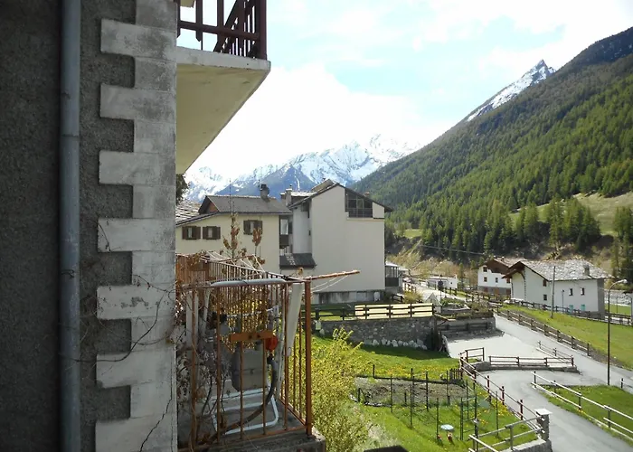 Appartement Mit Bergblick By Interhome